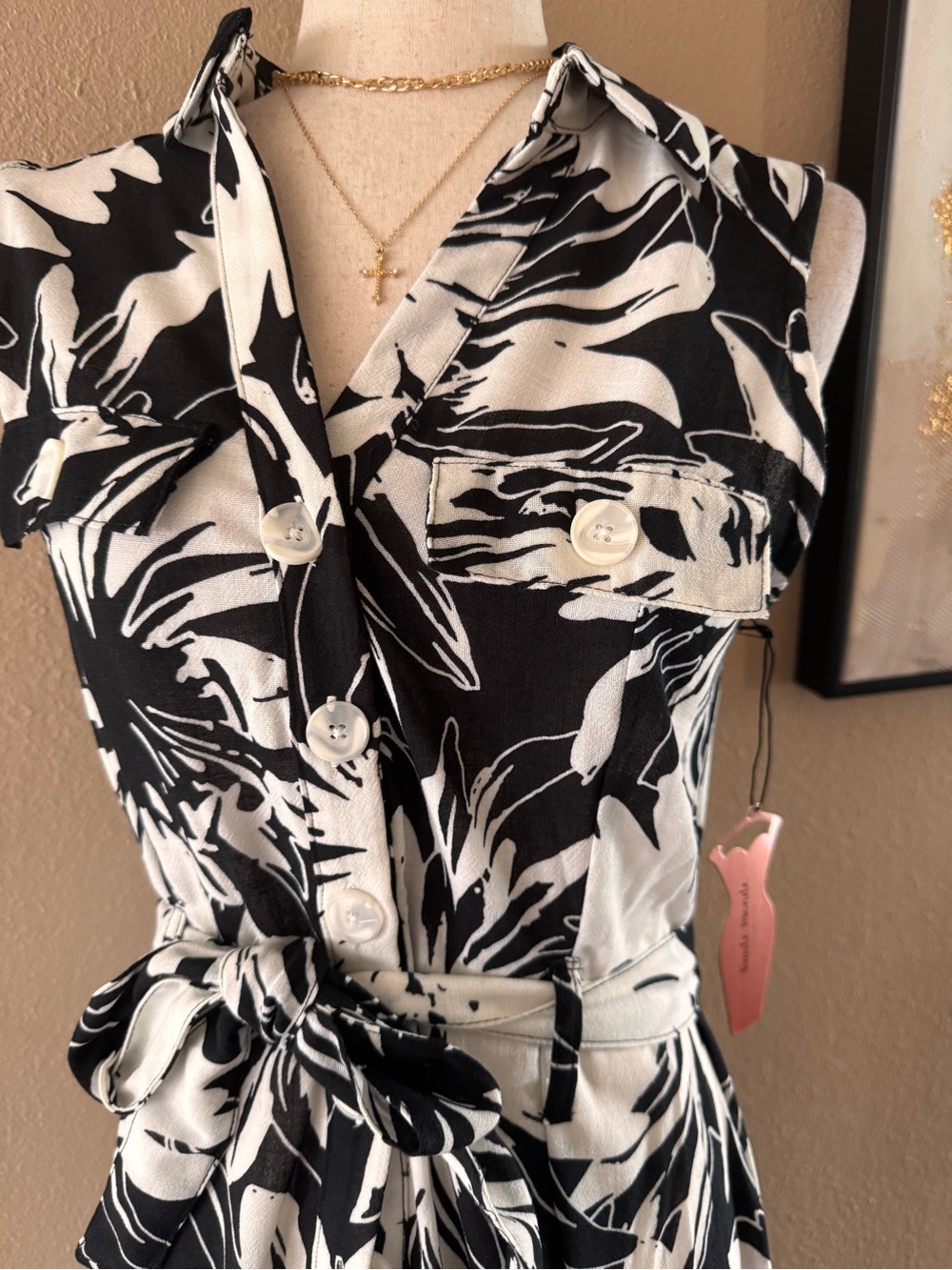 Sleeveless Black & White Floral Tie-Waist Maxi Dress - Picture 6 of 13